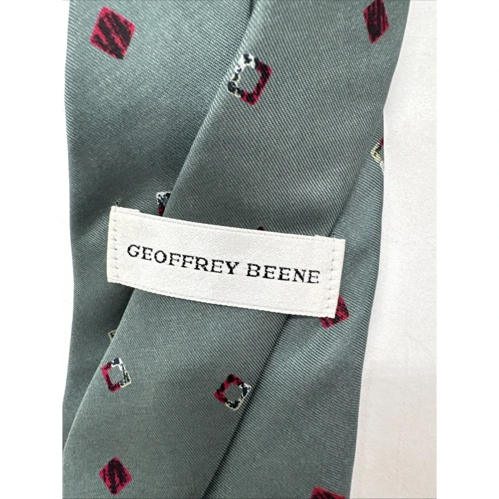 Geoffrey Beene Mens Dark Green Handmade‎ 100% Silk Necktie 56 X 3